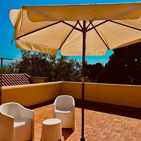Oltre - Dove Cielo E Mare Si Uniscono Apartmanhotel *