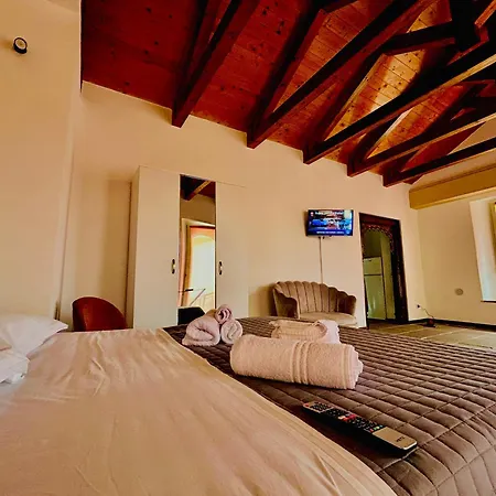 Apartmanhotel Oltre - Dove Cielo E Mare Si Uniscono